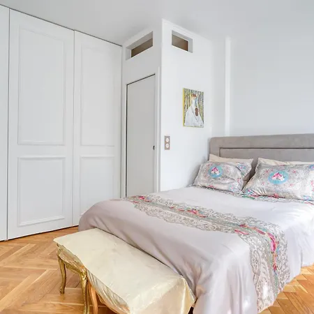 Ravissante Chambre Paisible Proche Champs-elysees - H42 * Paris