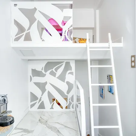 Ravissante Chambre Paisible Proche Champs-elysees - H42 Rum i privatbostad